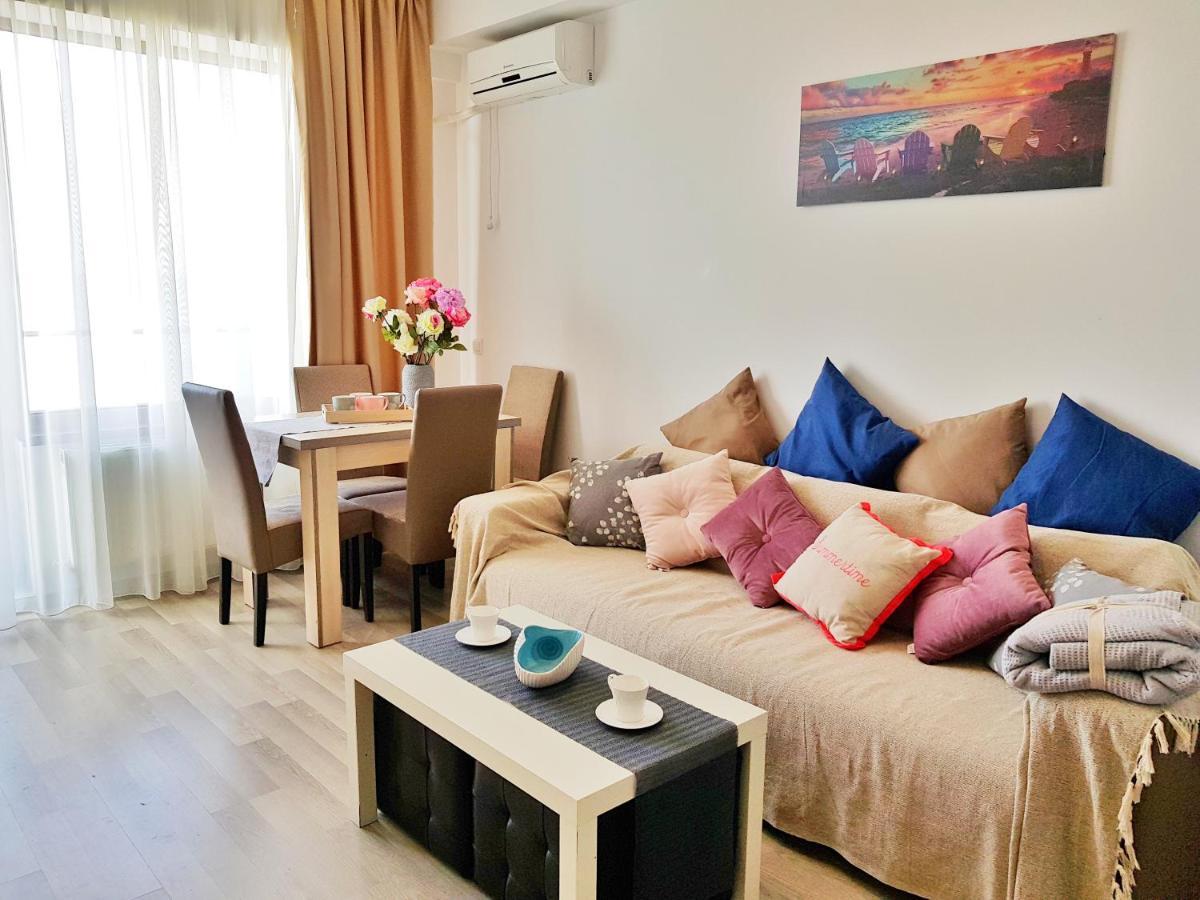 Lakeview Flats Summerland Mamaia Exterior photo
